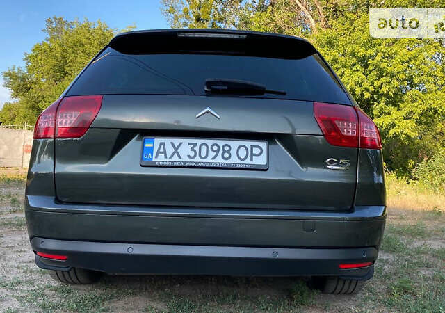 Зеленый Ситроен С5, объемом двигателя 2 л и пробегом 288 тыс. км за 5600 $, фото 6 на Automoto.ua