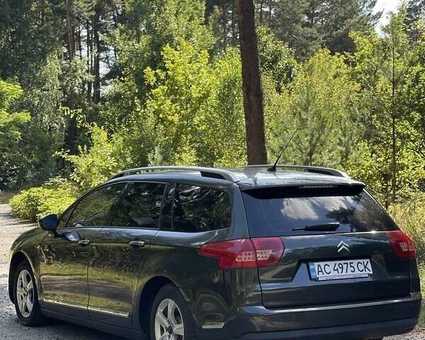 Зелений Сітроен С5, об'ємом двигуна 2 л та пробігом 270 тис. км за 5999 $, фото 3 на Automoto.ua