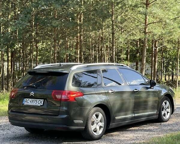 Зелений Сітроен С5, об'ємом двигуна 2 л та пробігом 270 тис. км за 5999 $, фото 4 на Automoto.ua