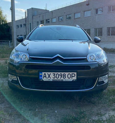 Зеленый Ситроен С5, объемом двигателя 2 л и пробегом 288 тыс. км за 5600 $, фото 1 на Automoto.ua