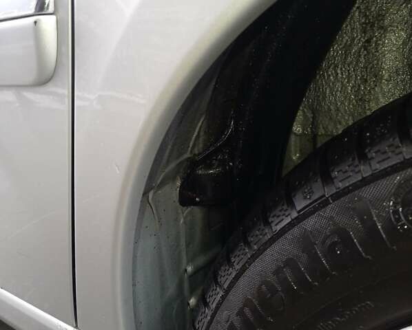 Белый Ситроен С8, объемом двигателя 2 л и пробегом 245 тыс. км за 9300 $, фото 11 на Automoto.ua