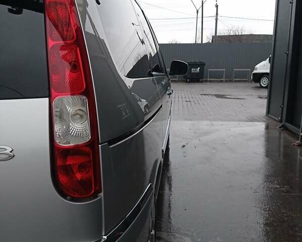 Белый Ситроен С8, объемом двигателя 2 л и пробегом 245 тыс. км за 9300 $, фото 5 на Automoto.ua