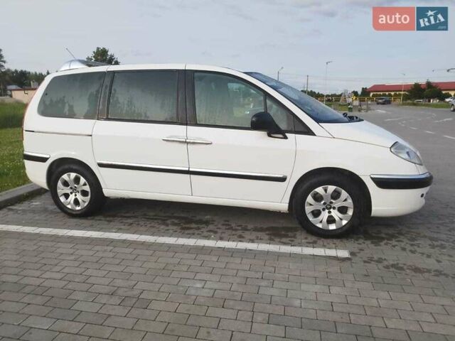 Белый Ситроен С8, объемом двигателя 2 л и пробегом 265 тыс. км за 8600 $, фото 16 на Automoto.ua