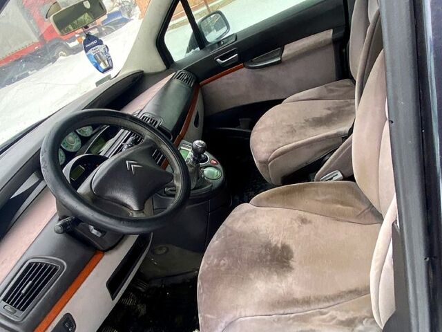 Чорний Сітроен С8, об'ємом двигуна 2 л та пробігом 325 тис. км за 3300 $, фото 5 на Automoto.ua