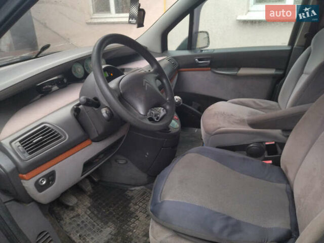 Чорний Сітроен С8, об'ємом двигуна 2.2 л та пробігом 324 тис. км за 5200 $, фото 6 на Automoto.ua