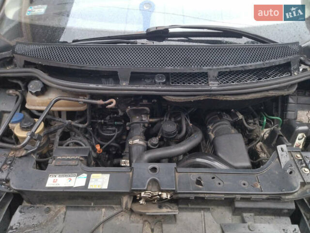 Чорний Сітроен С8, об'ємом двигуна 2.2 л та пробігом 324 тис. км за 5200 $, фото 16 на Automoto.ua