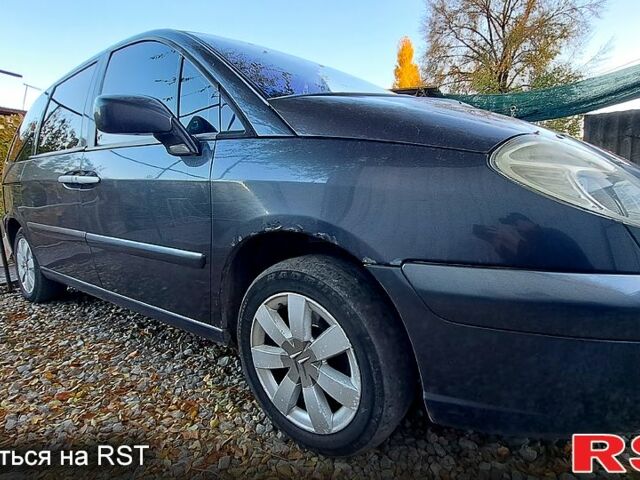 Черный Ситроен С8, объемом двигателя 2 л и пробегом 333 тыс. км за 7000 $, фото 11 на Automoto.ua