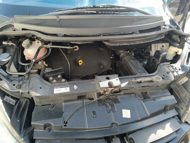 Черный Ситроен С8, объемом двигателя 0 л и пробегом 229 тыс. км за 3504 $, фото 4 на Automoto.ua