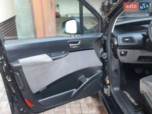 Чорний Сітроен С8, об'ємом двигуна 2 л та пробігом 229 тис. км за 8500 $, фото 13 на Automoto.ua