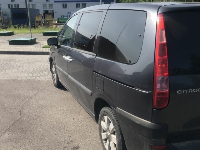 Черный Ситроен С8, объемом двигателя 1.6 л и пробегом 330 тыс. км за 2800 $, фото 3 на Automoto.ua