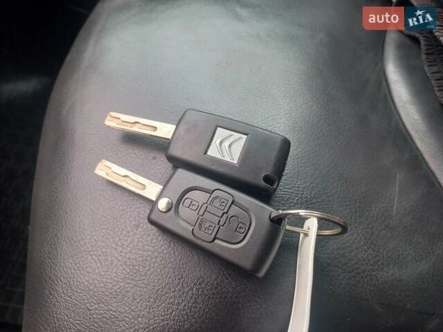 Фиолетовый Ситроен С8, объемом двигателя 2 л и пробегом 204 тыс. км за 9300 $, фото 38 на Automoto.ua