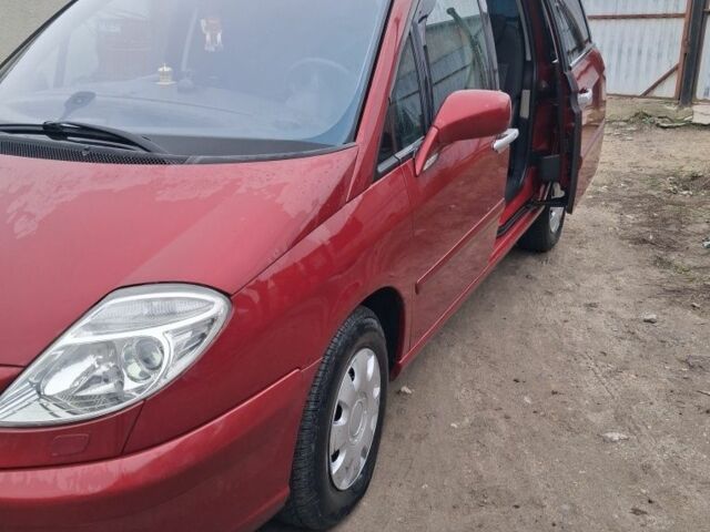 Червоний Сітроен С8, об'ємом двигуна 2 л та пробігом 340 тис. км за 6400 $, фото 2 на Automoto.ua