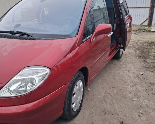 Красный Ситроен С8, объемом двигателя 2 л и пробегом 343 тыс. км за 6300 $, фото 1 на Automoto.ua