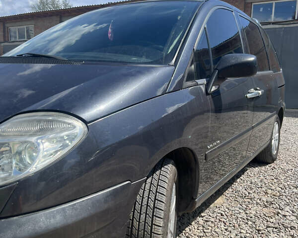 Ситроен С8, объемом двигателя 2.2 л и пробегом 334 тыс. км за 4000 $, фото 2 на Automoto.ua