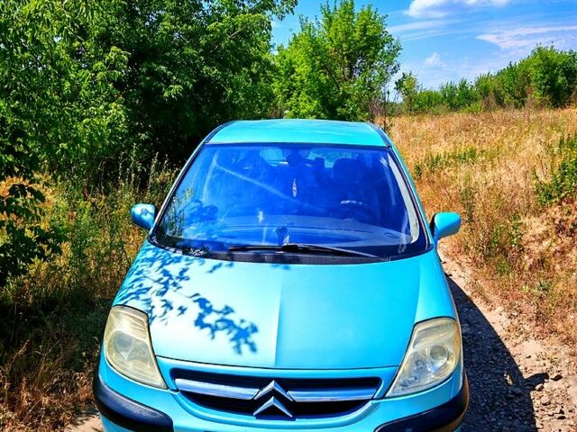 Сітроен С8, об'ємом двигуна 2.2 л та пробігом 300 тис. км за 2000 $, фото 1 на Automoto.ua