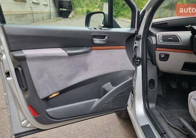 Сітроен С8, об'ємом двигуна 2.2 л та пробігом 311 тис. км за 5000 $, фото 10 на Automoto.ua