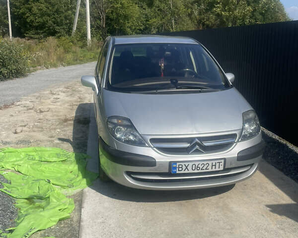 Ситроен С8, объемом двигателя 2 л и пробегом 250 тыс. км за 5000 $, фото 3 на Automoto.ua