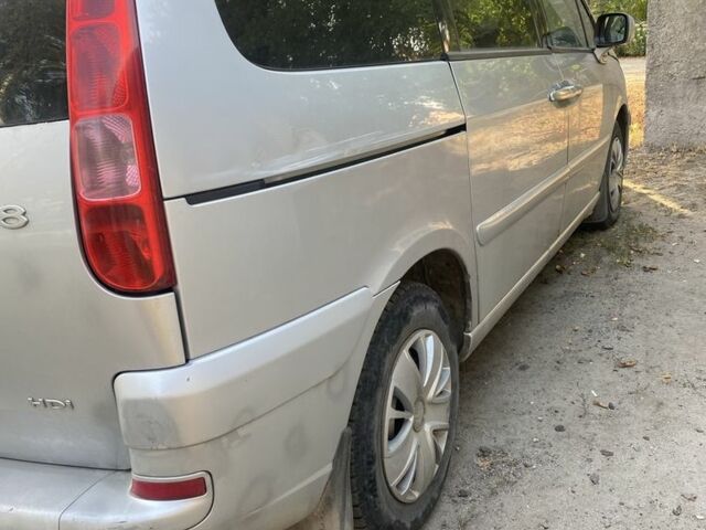 Серый Ситроен С8, объемом двигателя 2 л и пробегом 300 тыс. км за 1699 $, фото 4 на Automoto.ua