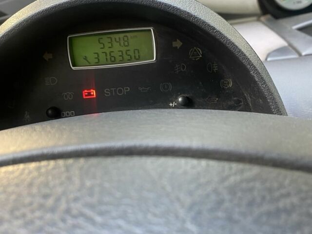 Серый Ситроен С8, объемом двигателя 2 л и пробегом 300 тыс. км за 1699 $, фото 2 на Automoto.ua