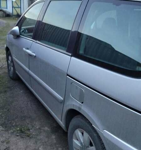 Серый Ситроен С8, объемом двигателя 2.18 л и пробегом 273 тыс. км за 3900 $, фото 21 на Automoto.ua