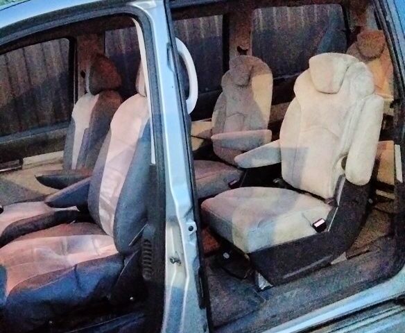 Ситроен С8 2003 в Коростене на Automoto.ua Серый Ситроен С8, объемом двигателя 2.2 л и пробегом 270 тыс. км за 3900 $, фото 1 на Automoto.ua