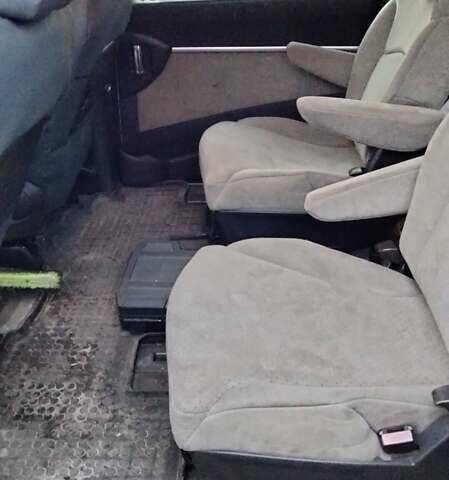 Серый Ситроен С8, объемом двигателя 2.18 л и пробегом 273 тыс. км за 3900 $, фото 18 на Automoto.ua