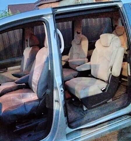 Серый Ситроен С8, объемом двигателя 2.18 л и пробегом 273 тыс. км за 3900 $, фото 8 на Automoto.ua