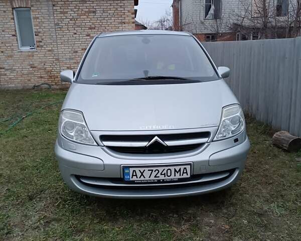 Серый Ситроен С8, объемом двигателя 2.23 л и пробегом 293 тыс. км за 5000 $, фото 7 на Automoto.ua