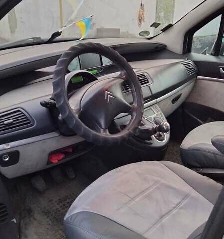 Серый Ситроен С8, объемом двигателя 2.18 л и пробегом 273 тыс. км за 3900 $, фото 19 на Automoto.ua