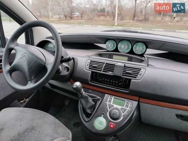 Сірий Сітроен С8, об'ємом двигуна 2 л та пробігом 300 тис. км за 4800 $, фото 7 на Automoto.ua