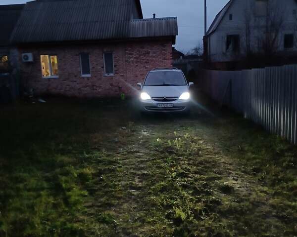 Серый Ситроен С8, объемом двигателя 2.23 л и пробегом 293 тыс. км за 5000 $, фото 16 на Automoto.ua