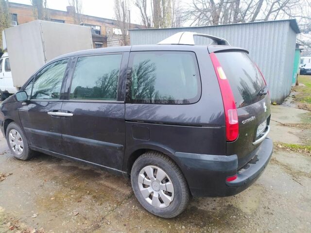 Сірий Сітроен С8, об'ємом двигуна 2.2 л та пробігом 180 тис. км за 3200 $, фото 1 на Automoto.ua