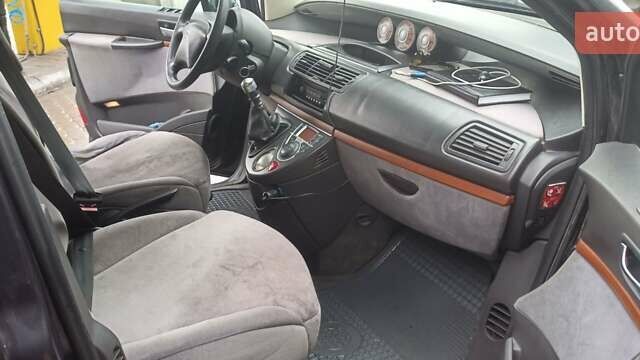 Сірий Сітроен С8, об'ємом двигуна 2.2 л та пробігом 280 тис. км за 3650 $, фото 7 на Automoto.ua