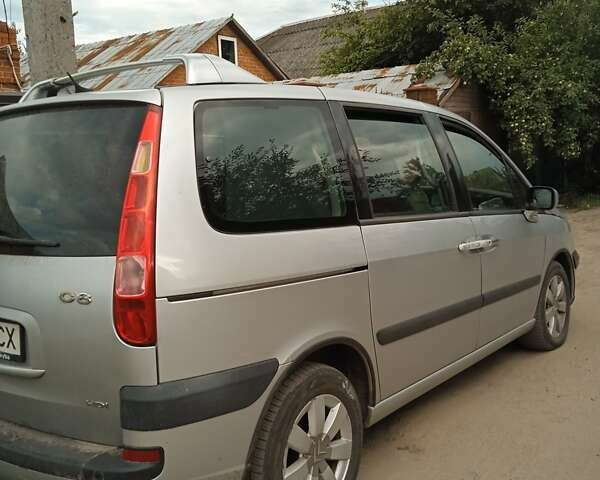 Серый Ситроен С8, объемом двигателя 2.2 л и пробегом 346 тыс. км за 5000 $, фото 6 на Automoto.ua