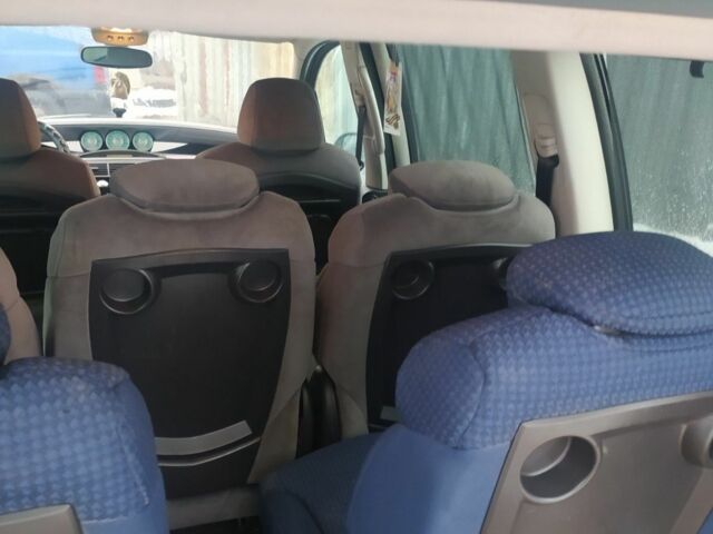 Сірий Сітроен С8, об'ємом двигуна 2.2 л та пробігом 180 тис. км за 3200 $, фото 5 на Automoto.ua