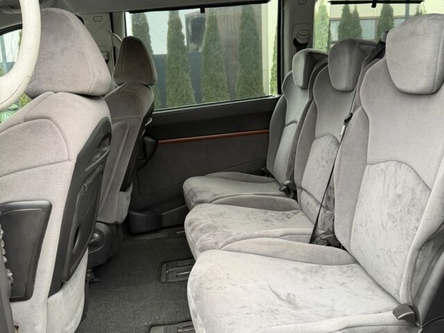 Серый Ситроен С8, объемом двигателя 2.2 л и пробегом 271 тыс. км за 4999 $, фото 5 на Automoto.ua