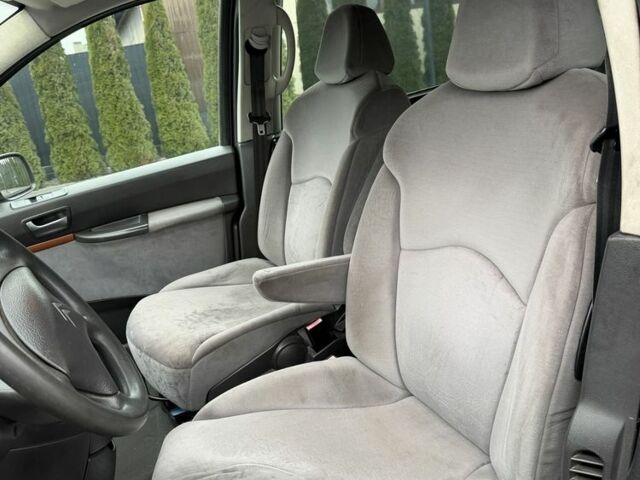 Серый Ситроен С8, объемом двигателя 2.2 л и пробегом 271 тыс. км за 4999 $, фото 7 на Automoto.ua