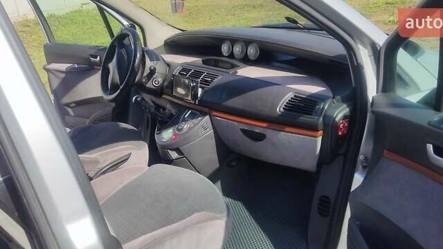 Сірий Сітроен С8, об'ємом двигуна 2.2 л та пробігом 299 тис. км за 4100 $, фото 9 на Automoto.ua