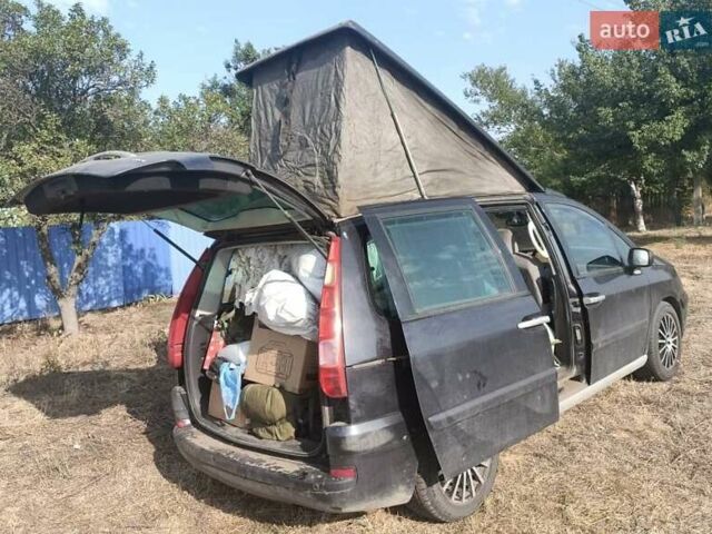 Серый Ситроен С8, объемом двигателя 2 л и пробегом 280 тыс. км за 6500 $, фото 7 на Automoto.ua