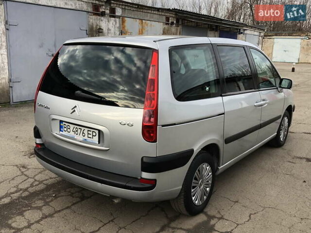 Серый Ситроен С8, объемом двигателя 2 л и пробегом 157 тыс. км за 4500 $, фото 3 на Automoto.ua