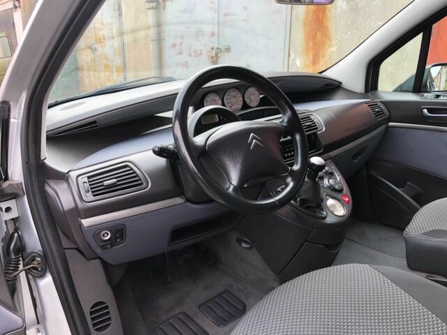 Сірий Сітроен С8, об'ємом двигуна 2 л та пробігом 155 тис. км за 4400 $, фото 10 на Automoto.ua