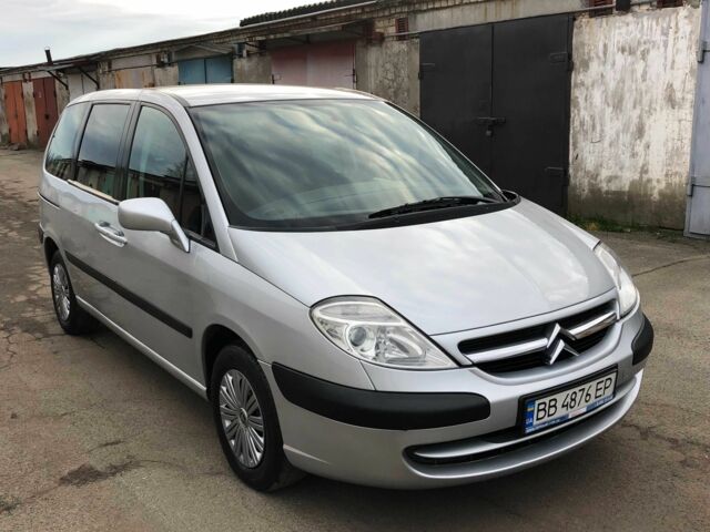Сірий Сітроен С8, об'ємом двигуна 2 л та пробігом 155 тис. км за 4400 $, фото 1 на Automoto.ua