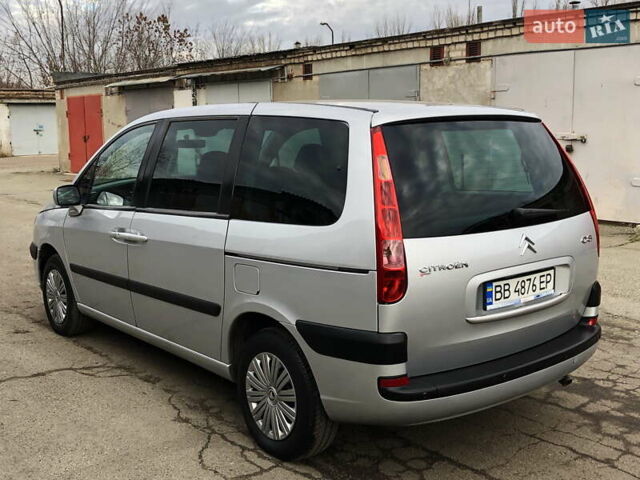 Серый Ситроен С8, объемом двигателя 2 л и пробегом 157 тыс. км за 4500 $, фото 5 на Automoto.ua