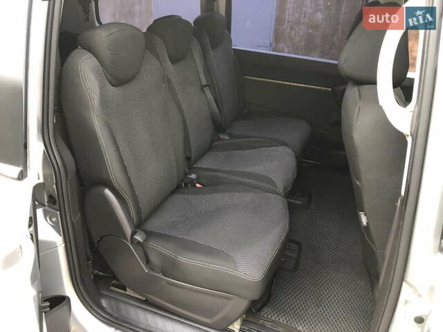 Серый Ситроен С8, объемом двигателя 2 л и пробегом 157 тыс. км за 4500 $, фото 13 на Automoto.ua