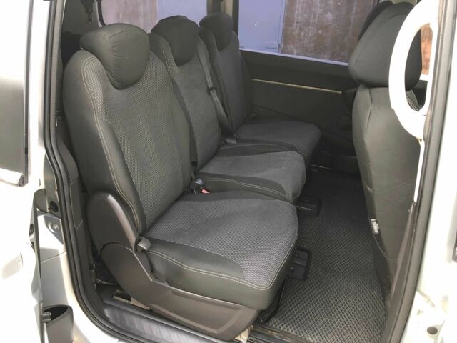 Сірий Сітроен С8, об'ємом двигуна 2 л та пробігом 155 тис. км за 4400 $, фото 13 на Automoto.ua