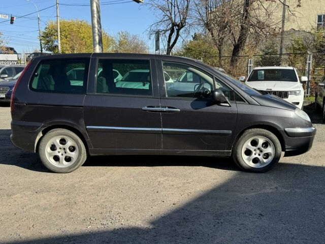 Серый Ситроен С8, объемом двигателя 2 л и пробегом 266 тыс. км за 6590 $, фото 4 на Automoto.ua