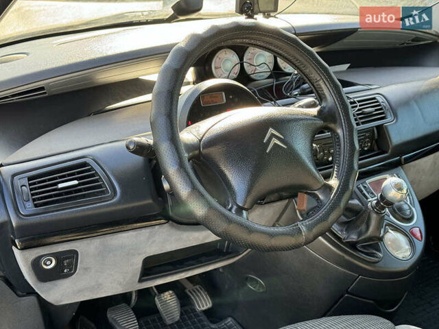 Сірий Сітроен С8, об'ємом двигуна 2 л та пробігом 266 тис. км за 6590 $, фото 14 на Automoto.ua