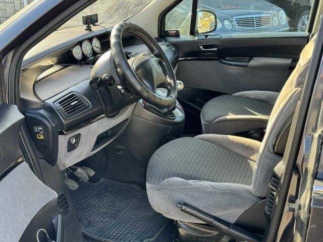 Серый Ситроен С8, объемом двигателя 2 л и пробегом 266 тыс. км за 6590 $, фото 11 на Automoto.ua