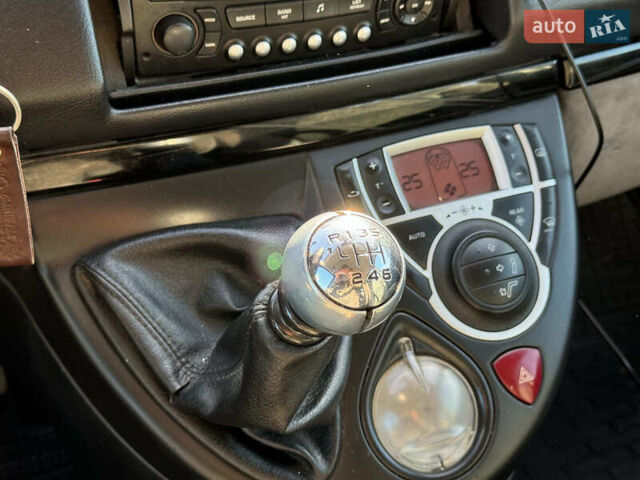 Сірий Сітроен С8, об'ємом двигуна 2 л та пробігом 266 тис. км за 6590 $, фото 31 на Automoto.ua