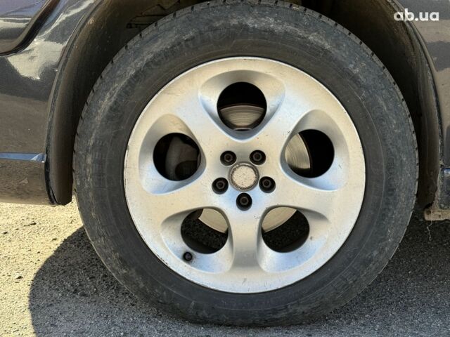 Серый Ситроен С8, объемом двигателя 2 л и пробегом 266 тыс. км за 6590 $, фото 10 на Automoto.ua